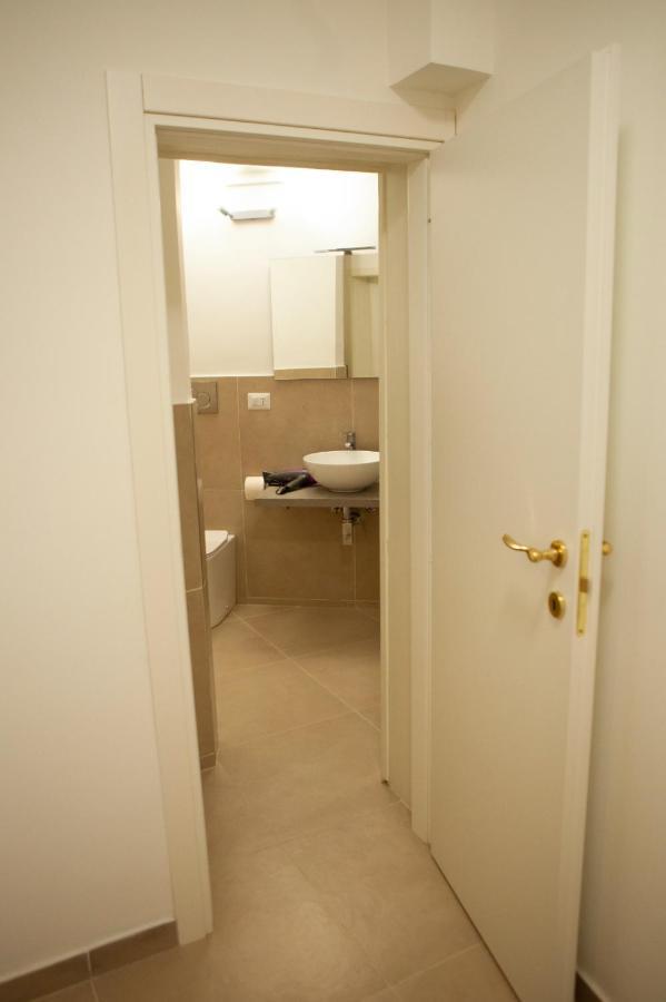 Casapaola B&B Rooms 阿奇雷亚莱 外观 照片
