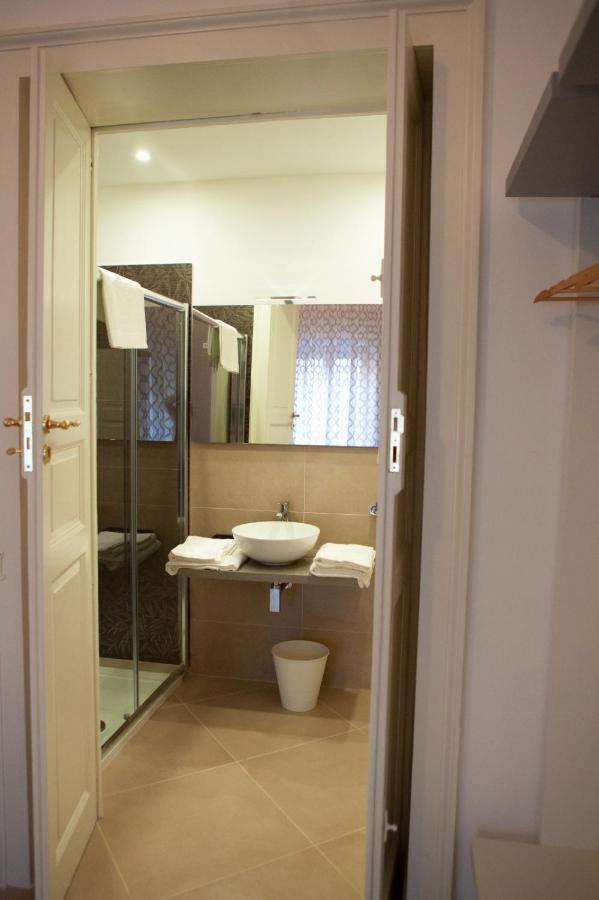 Casapaola B&B Rooms 阿奇雷亚莱 外观 照片