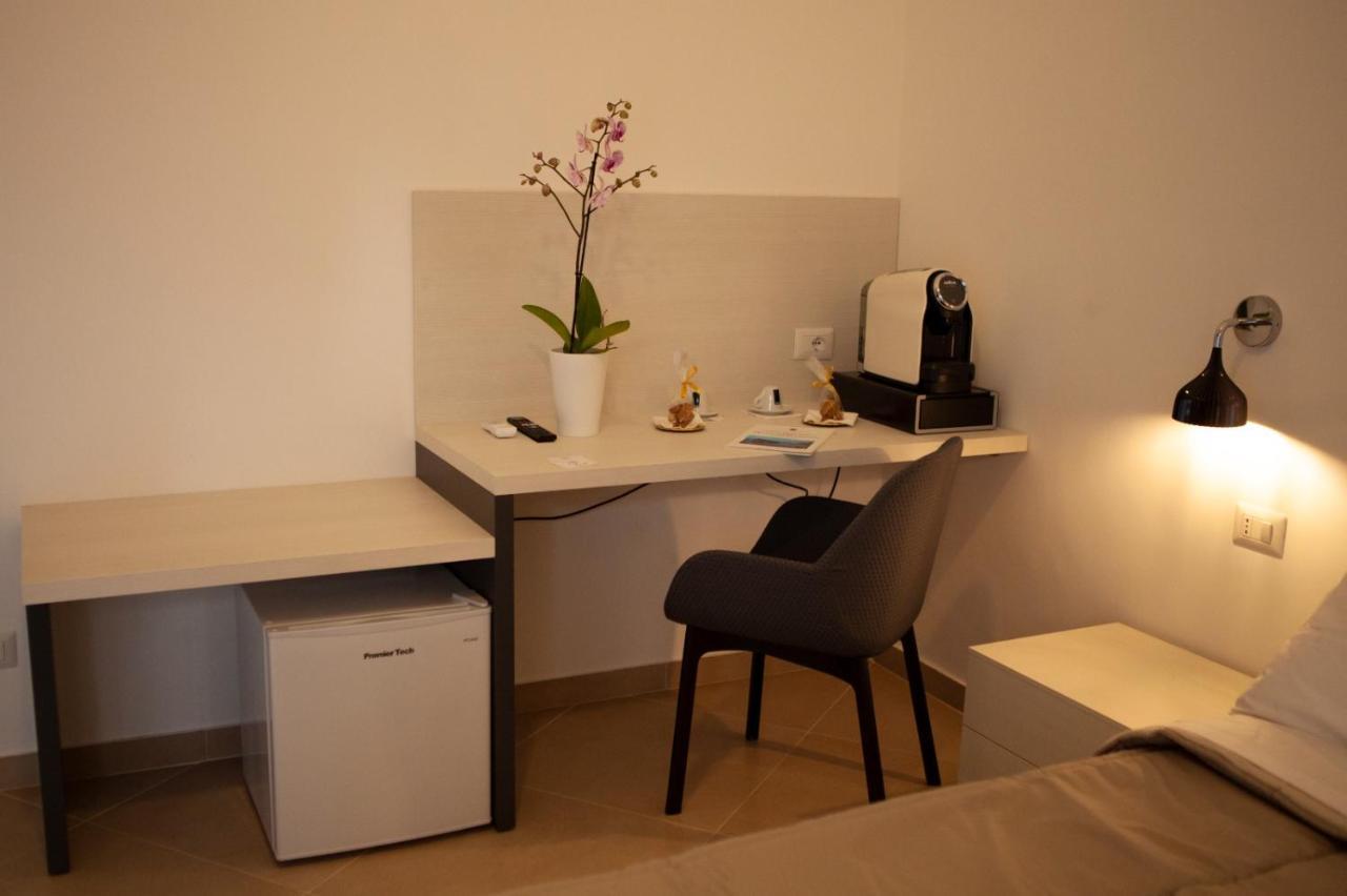 Casapaola B&B Rooms 阿奇雷亚莱 外观 照片