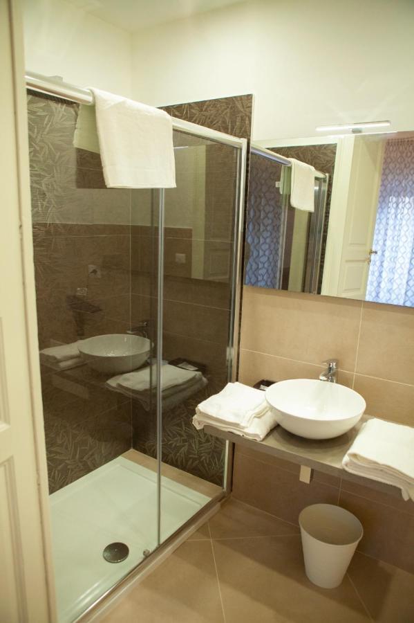 Casapaola B&B Rooms 阿奇雷亚莱 外观 照片